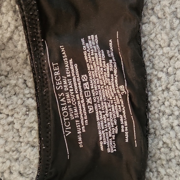 34B Bras - Picture 3 of 4